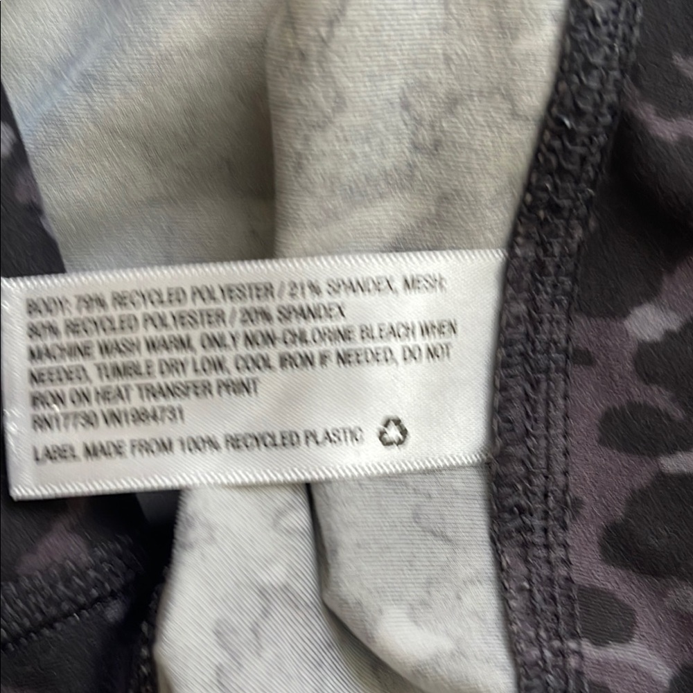 All In Motion Black Patterned Leggings with Mesh Detail - size S - Picture 3 of 3